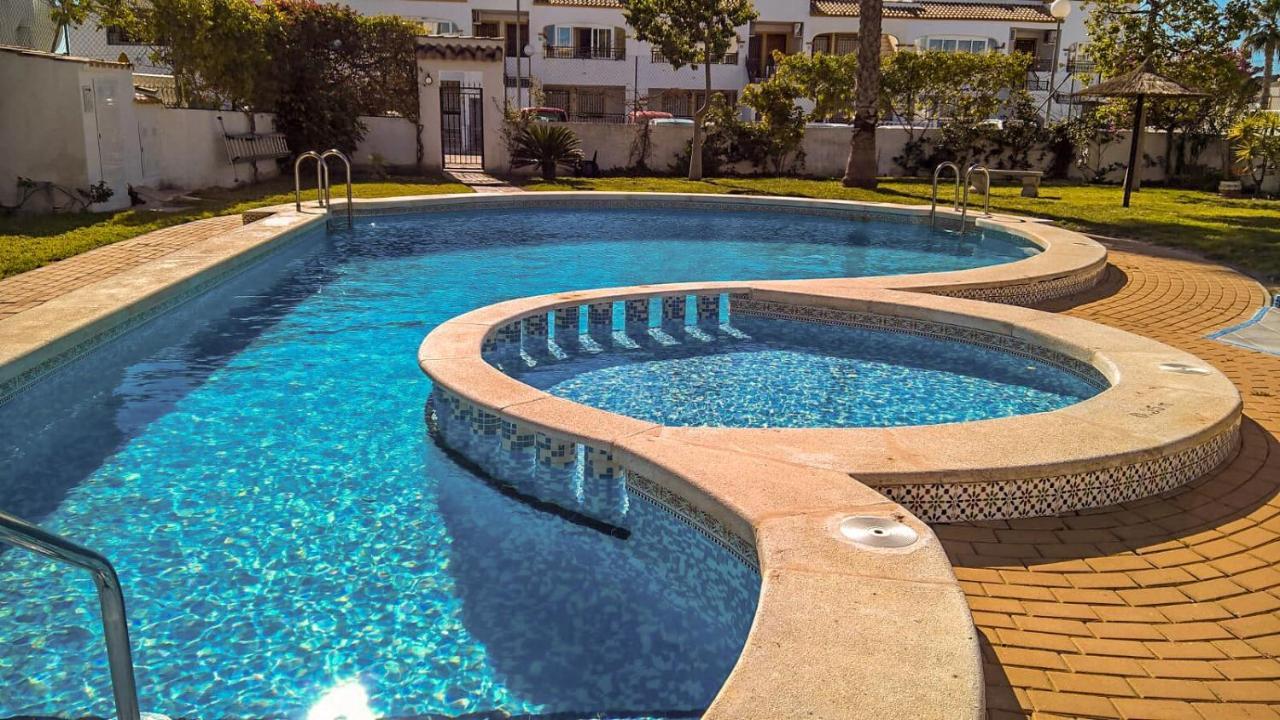 オリウエラLa Casita Blanca - Vistabella Golfアパートメント エクステリア 写真